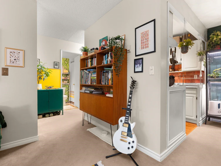 308-2366 Wall Street, Vancouver, BC, V5L 4Y1 - 9