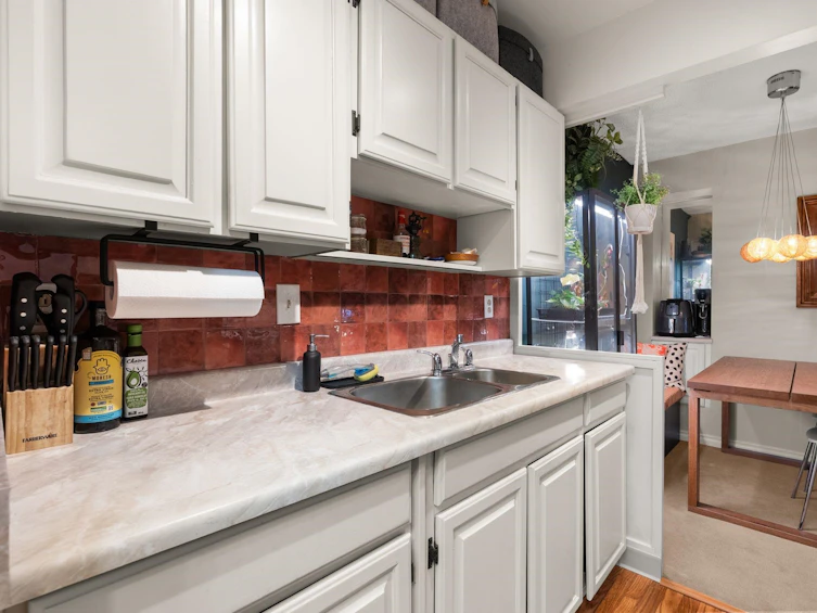 308-2366 Wall Street, Vancouver, BC, V5L 4Y1 - 8