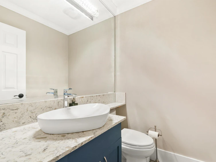 311 Liverpool Street, New Westminster, BC, V3L 1K4 - 10