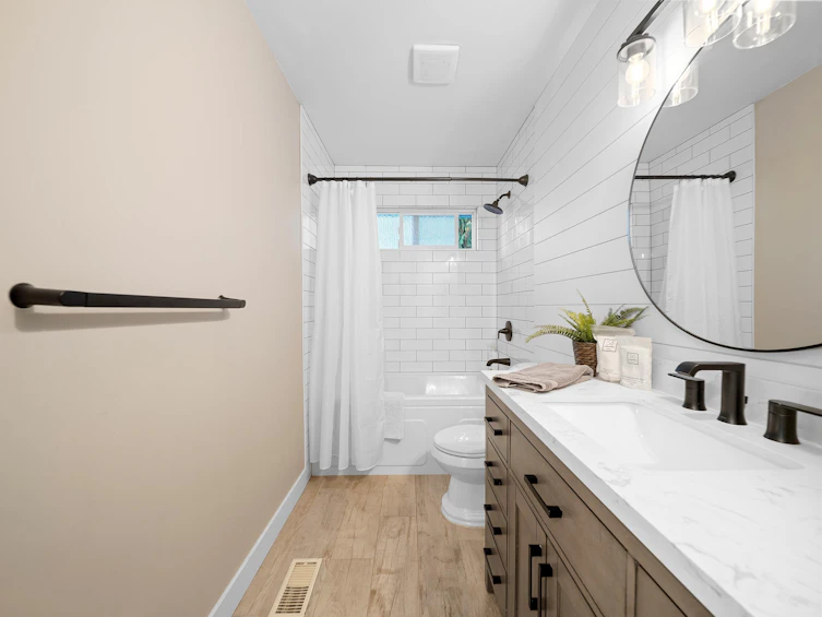 17022 Hereford Place, Surrey, BC, V3S 4X1 - 24