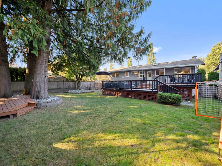17022 Hereford Place, Surrey, BC, V3S 4X1 - 36