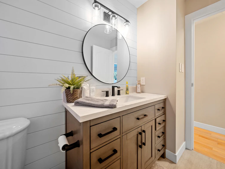 17022 Hereford Place, Surrey, BC, V3S 4X1 - 17