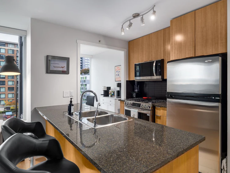 1107-1010 Richards Street, Vancouver, BC, V6B 1G2 - 4