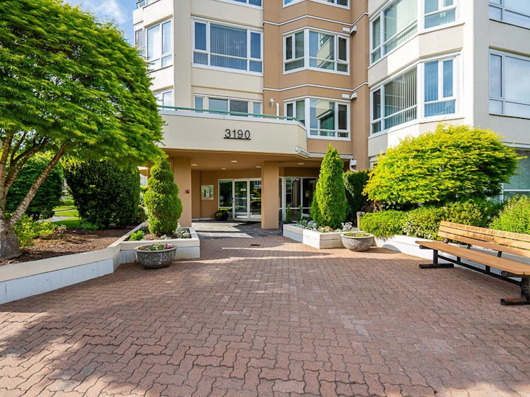 1403-3190 Gladwin Road, Abbotsford, BC, V2T 5T2 - 5