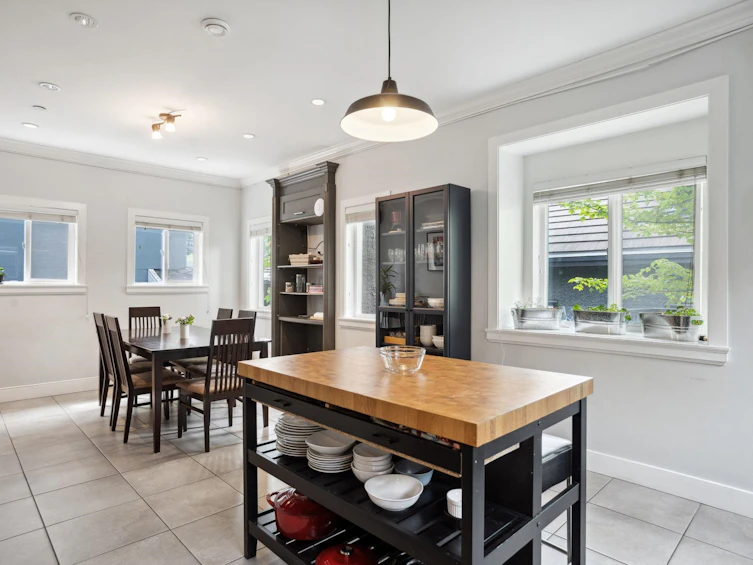 5187 Sherbrooke Street, Vancouver, BC, V5W 3M3 - 8