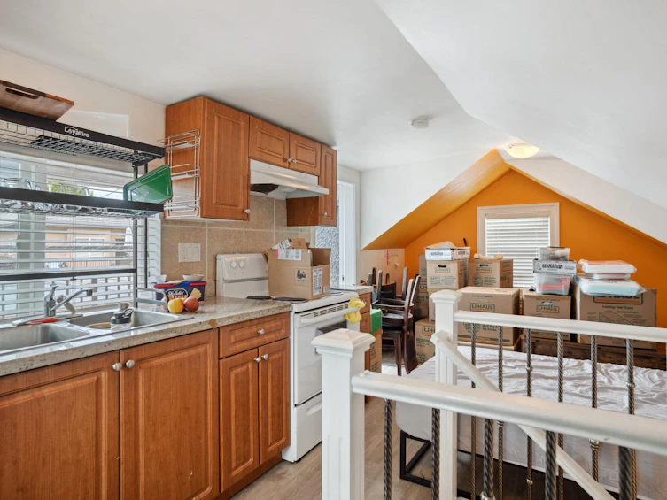 5187 Sherbrooke Street, Vancouver, BC, V5W 3M3 - 18
