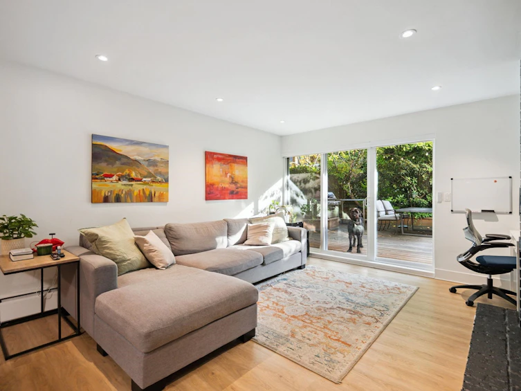 101-1696 W 10th Avenue, Vancouver, BC, V6J 2A1 - 4