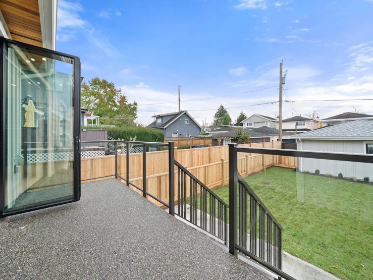 2-3274 E 44th Avenue, Vancouver, BC, V5R 3B1 - 37