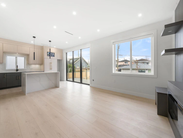 2-3274 E 44th Avenue, Vancouver, BC, V5R 3B1 - 4