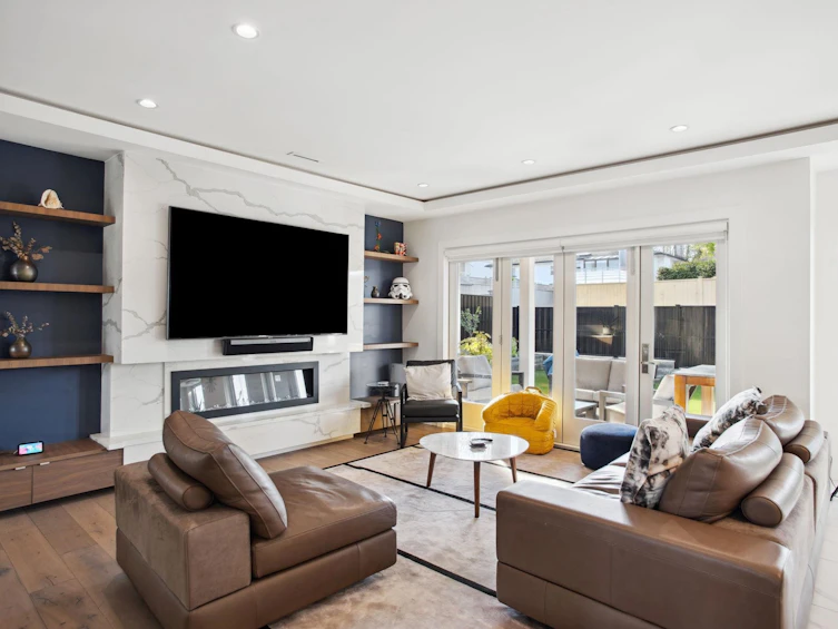 5030 Hardwick Street, Burnaby, BC, V5G 1P7 - 7