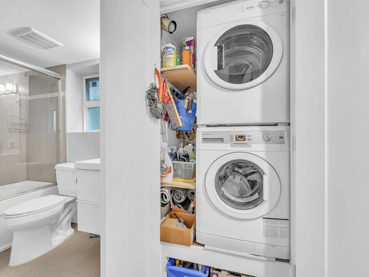 2433 W 6th Avenue, Vancouver, BC, V6K 1W2 - 19