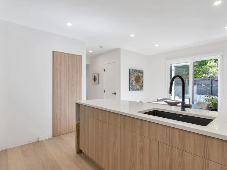 1340 W 7th Avenue, Vancouver, BC, V6H 3W5 - 20