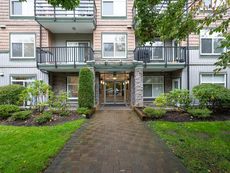 313 - 8183 121a Street, Surrey BC V3W 1S7