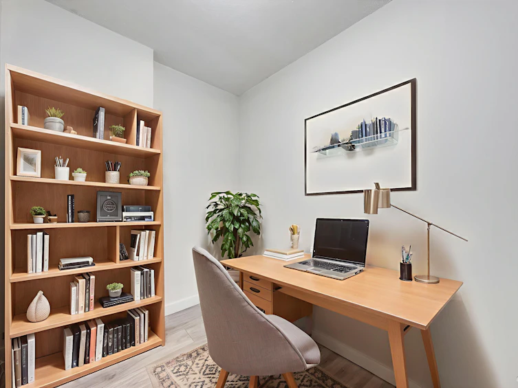 805-1420 W Georgia Street, Vancouver, BC, V6G 3K4 - 3