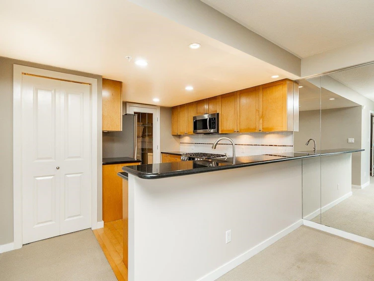 403-1425 W 6th Avenue, Vancouver, BC, V6H 4G5 - 10