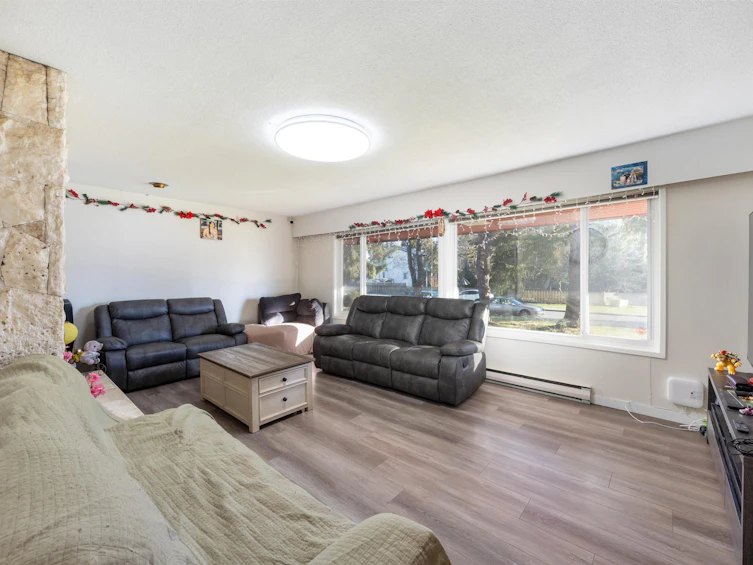 830 Irvine Street, Coquitlam, BC, V3C 4C2 - 6
