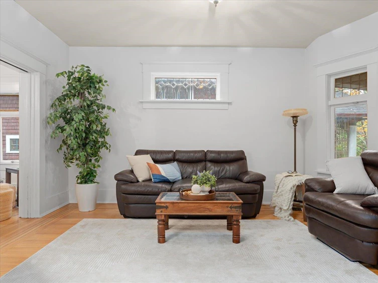 2648 Templeton Drive, Vancouver, BC, V5N 4W3 - 3