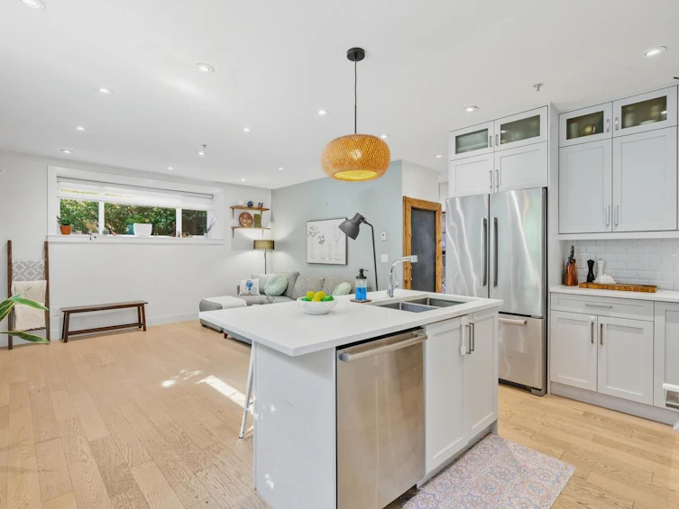 165 W 14th Avenue, Vancouver, BC, V5Y 1W8 - 9