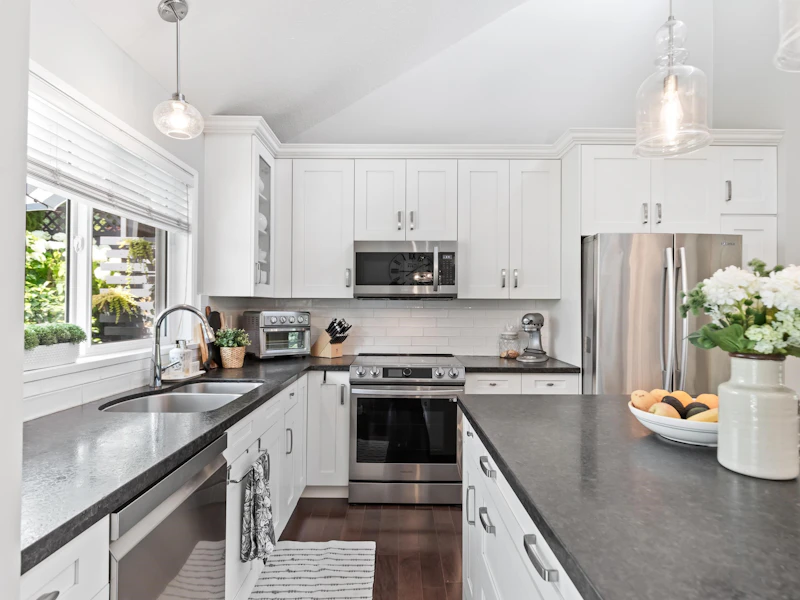 472 Riverview Crescent, Coquitlam BC V3C 4X9