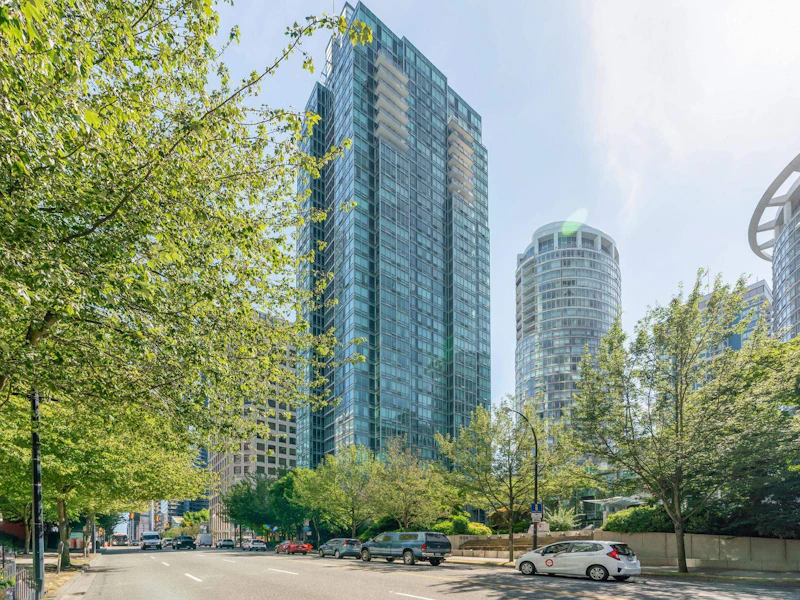 706 - 1200 W Georgia Street, Vancouver BC V6E 4R2