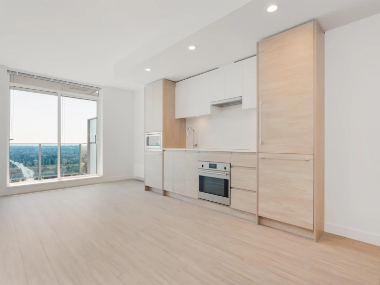 2301-13615 Fraser Highway, Surrey, BC, V3T 0P7 - 3