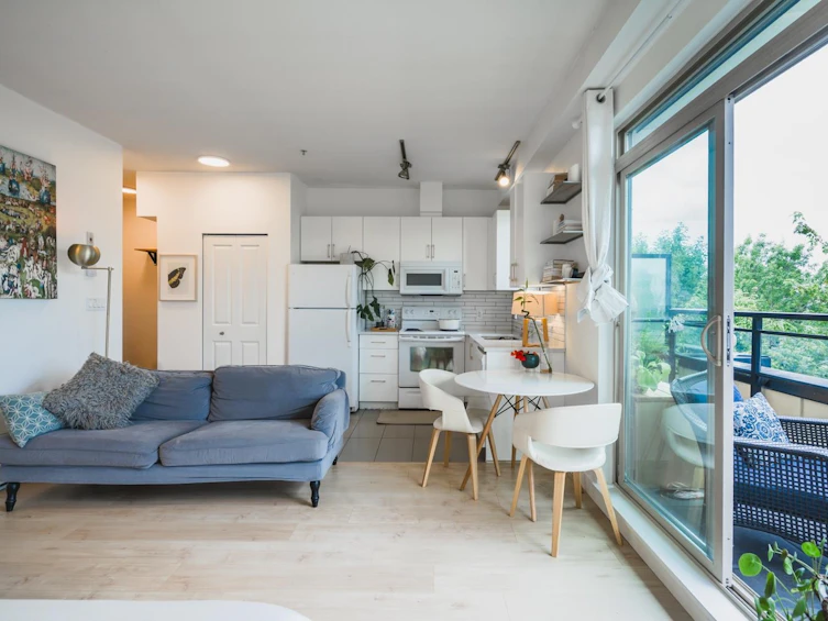 PH1-688 E 17th Avenue, Vancouver, BC, V5V 0A8 - 4