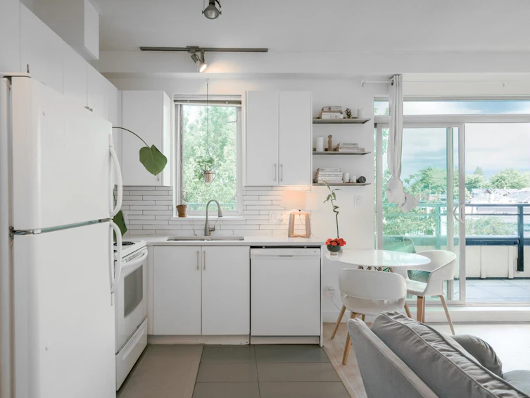 PH1-688 E 17th Avenue, Vancouver, BC, V5V 0A8 - 5