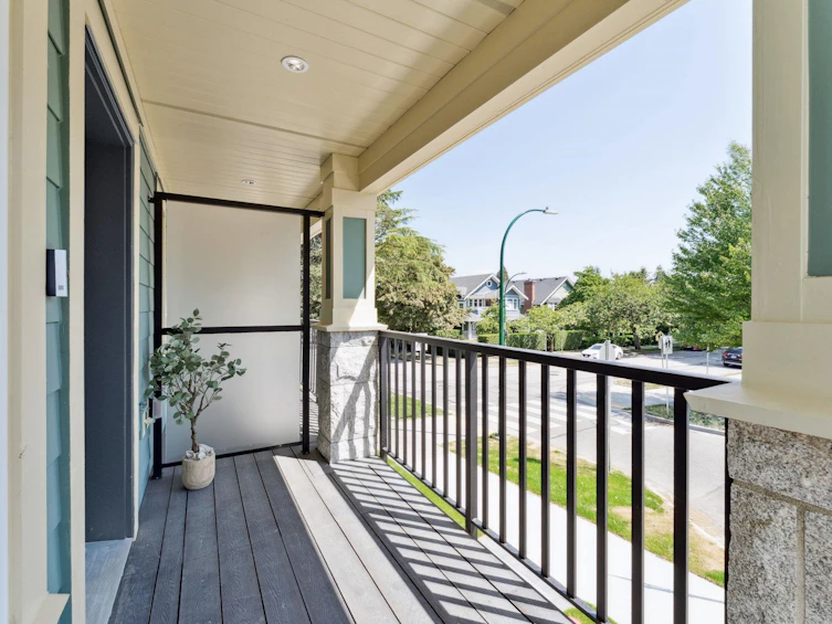 3121 Columbia Street, Vancouver, BC, V5Y 1N4 - 6
