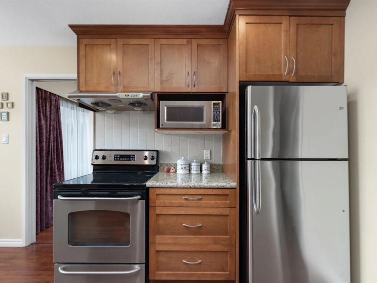 8680 Demorest Drive, Richmond, BC, V7A 4M1 - 9