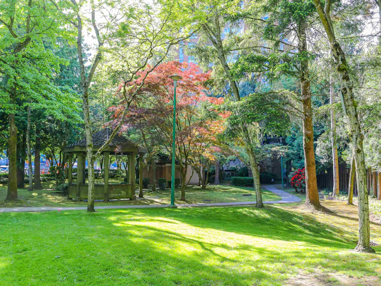 1202-4689 Hazel Street, Burnaby, BC, V5H 4R6 - 18