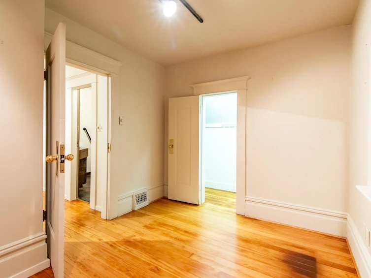 2243 W 5th Avenue, Vancouver, BC, V6K 1S4 - 16