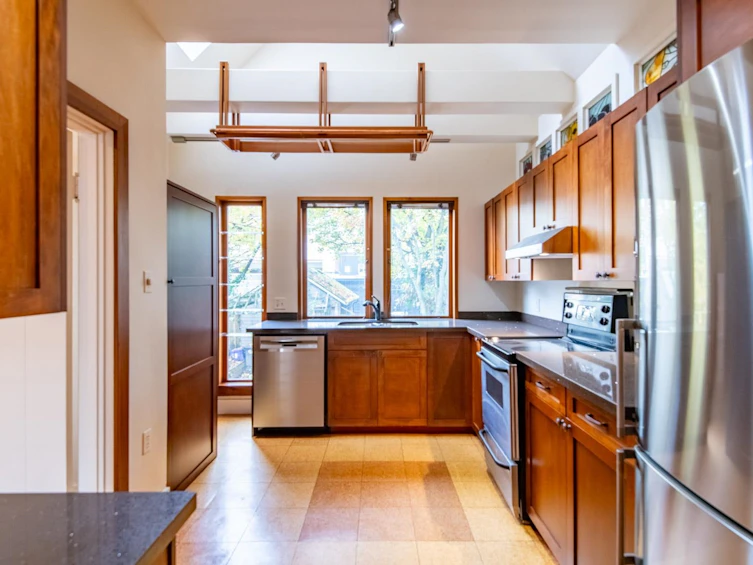 2243 W 5th Avenue, Vancouver, BC, V6K 1S4 - 12