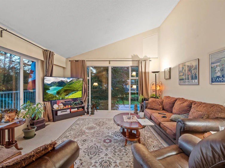 3602 Regent Avenue, North Vancouver, BC, V7N 2C2 - 5