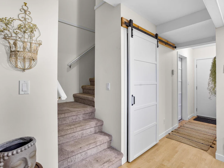 882 Cunningham Lane, Port Moody, BC, V3H 3S4 - 9