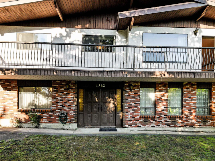 1362 Phillips Avenue, Burnaby, BC, V5A 3Z3 - 3