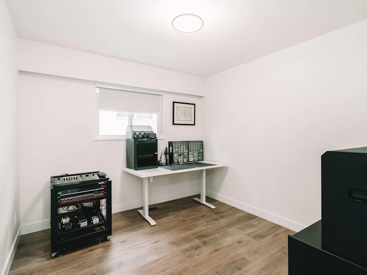 5885 Sherbrooke Street, Vancouver, BC, V5W 3N1 - 18