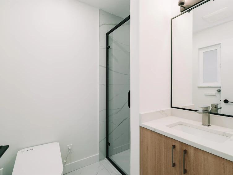 5885 Sherbrooke Street, Vancouver, BC, V5W 3N1 - 16