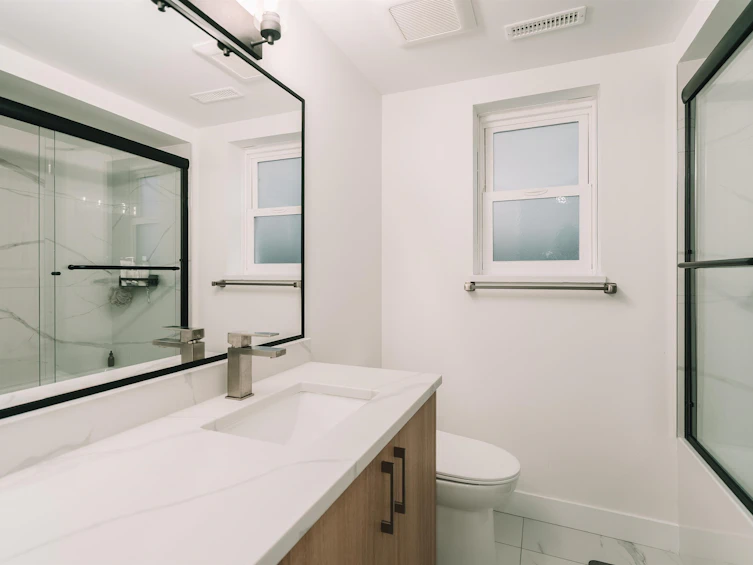 5885 Sherbrooke Street, Vancouver, BC, V5W 3N1 - 24