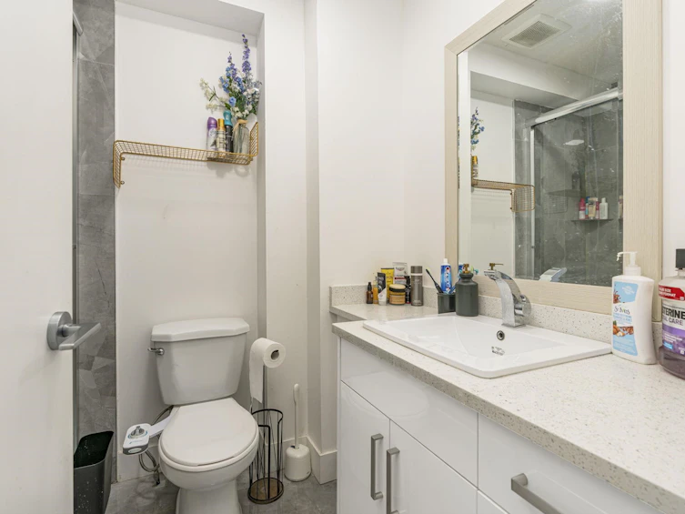 32354 Marshall Road, Abbotsford, BC, V2T 1A4 - 11