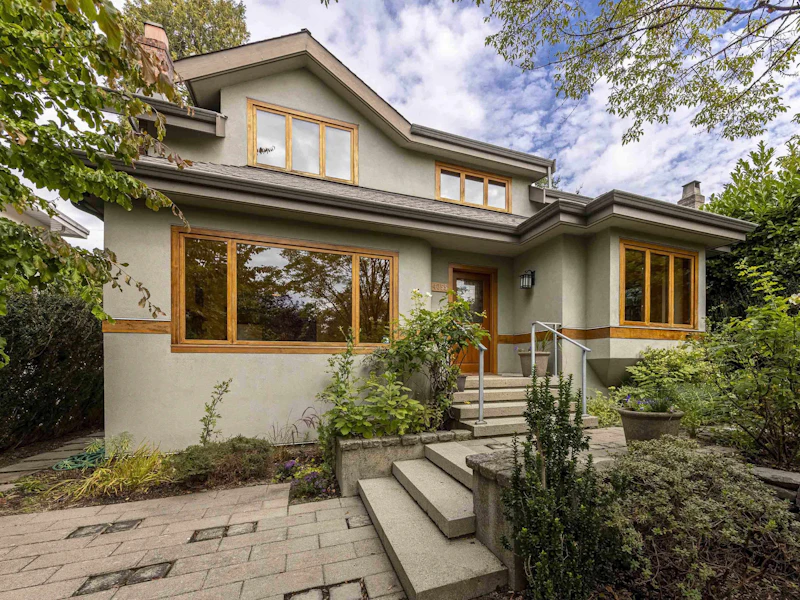 4055 W 35th Avenue, Vancouver BC V6N 2P4