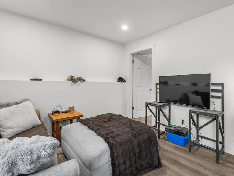 335 Nechiefman Street, Princeton, BC, V0X 1W0 - 30