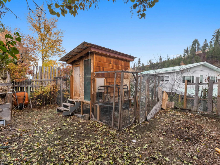 335 Nechiefman Street, Princeton, BC, V0X 1W0 - 37