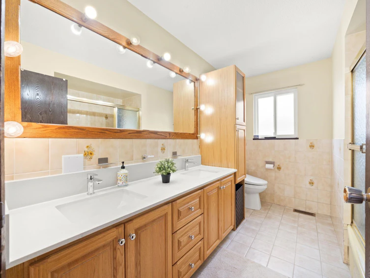 2182 E 45th Avenue, Vancouver, BC, V5P 1N8 - 17
