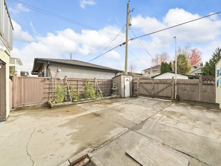 2182 E 45th Avenue, Vancouver, BC, V5P 1N8 - 34