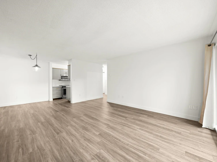 110-9847 Manchester Drive, Burnaby, BC, V3N 4P4 - 17