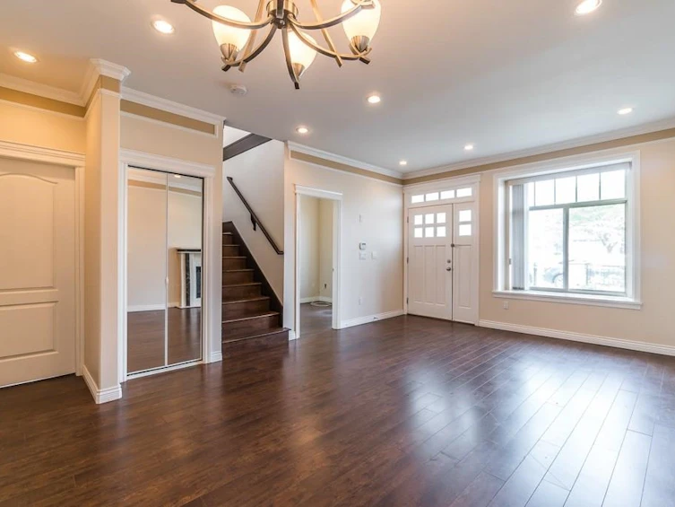 7734 16th Avenue, Burnaby, BC, V3N 1P9 - 2