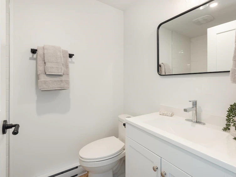 631 Second Street, New Westminster, BC, V3L 2M6 - 29