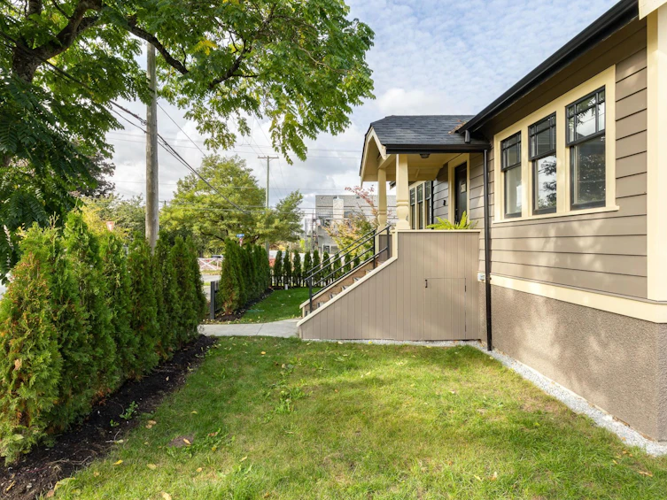 631 Second Street, New Westminster, BC, V3L 2M6 - 36