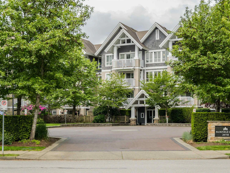 305-20750 Duncan Way, Langley, BC, V3A 9J6 - 15
