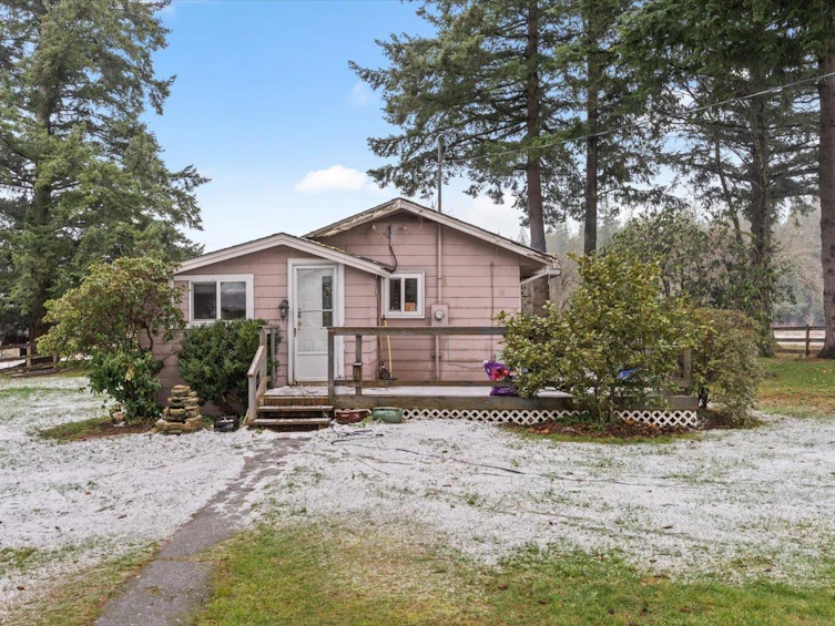238 Maple Falls Road, Columbia Valley, BC, V2R 4X6 - 8
